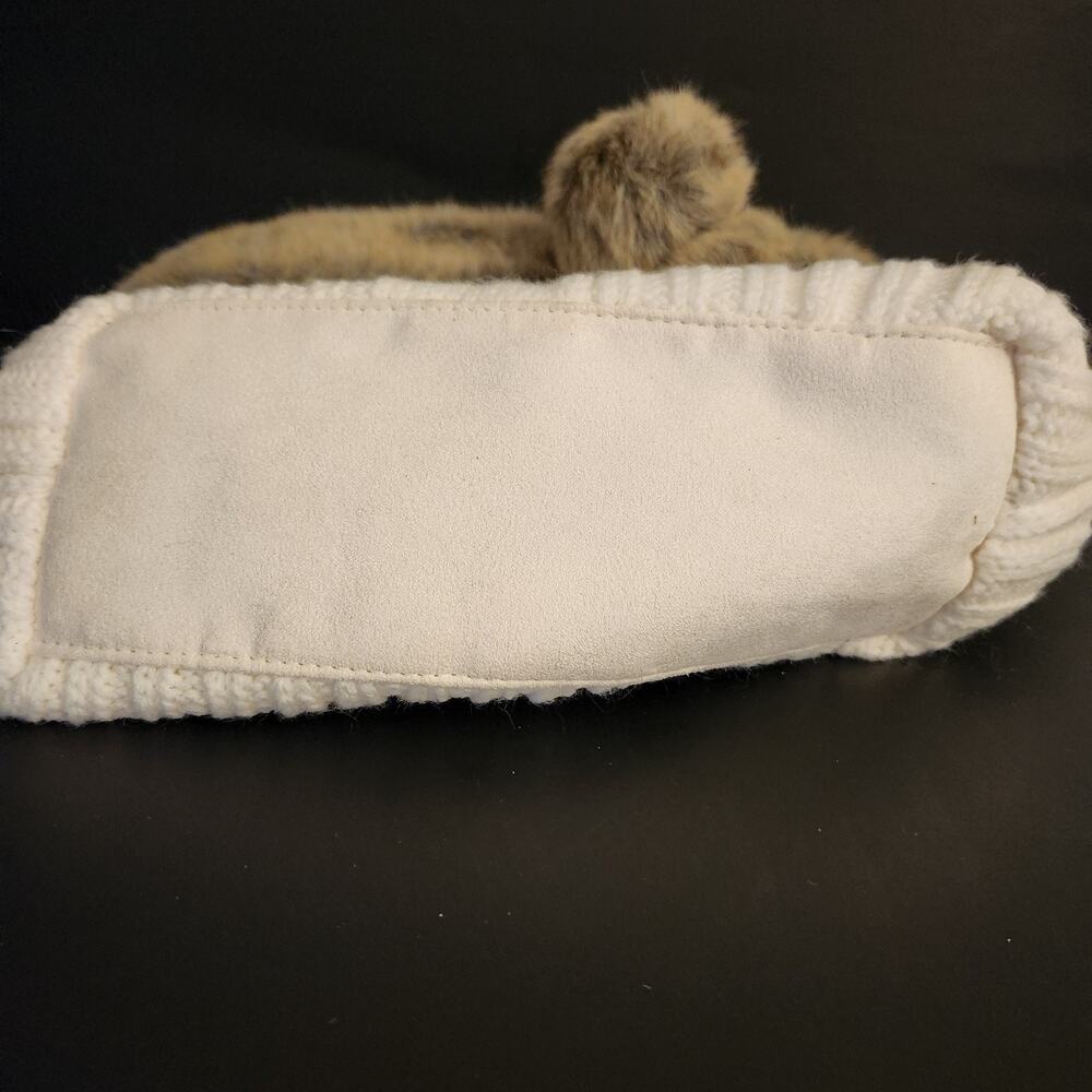 NEW VTG 2007 Bath & Body Works Y2K Faux Fur Cable Knit Purse / Pom Poms & Tag - Picture 10 of 11